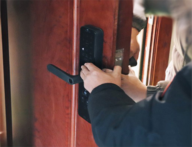 赞皇24小时上门开锁公司